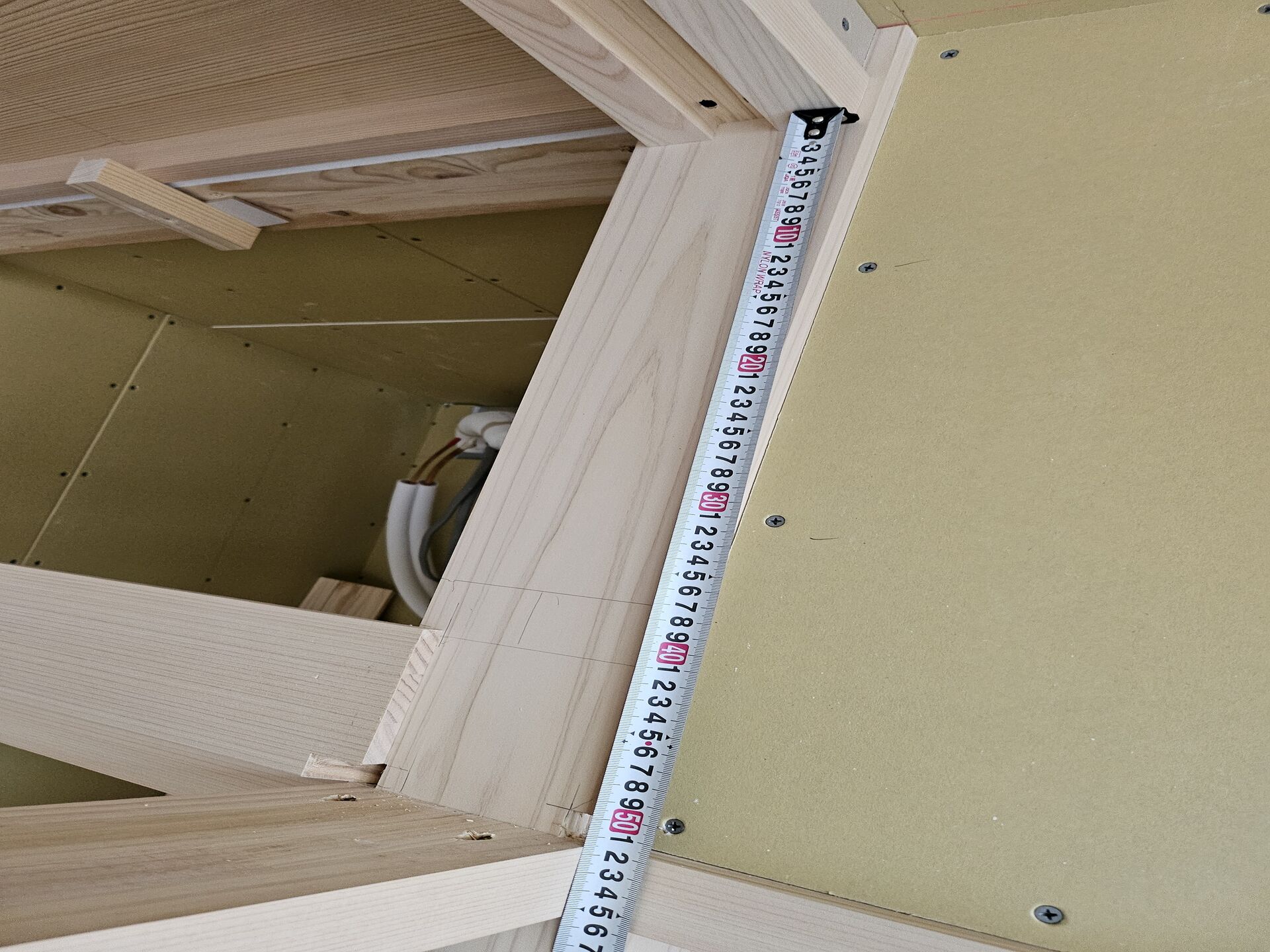 建具製作における採寸。重要。