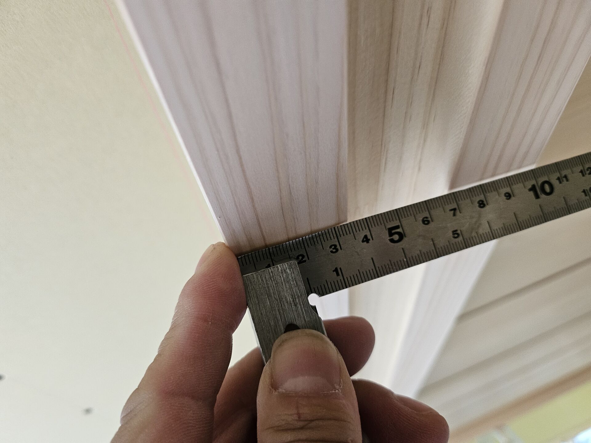 建具製作における採寸。重要。